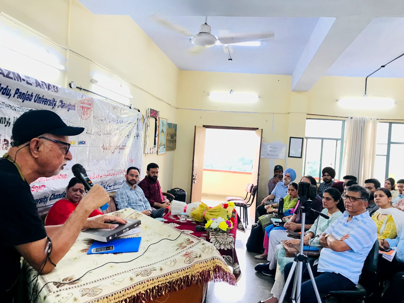 The British were afraid of Bhagat Singh's intellectual revolutionary movement - Professor Chamanlal